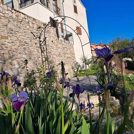Апартаменты Amazing Casa Fermeglia With Private Jacuzzie And Perfect Panoramic View *